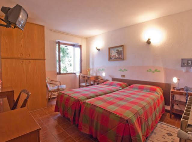 Hotel Rondanino Lanzo D'intelvi Exterior photo